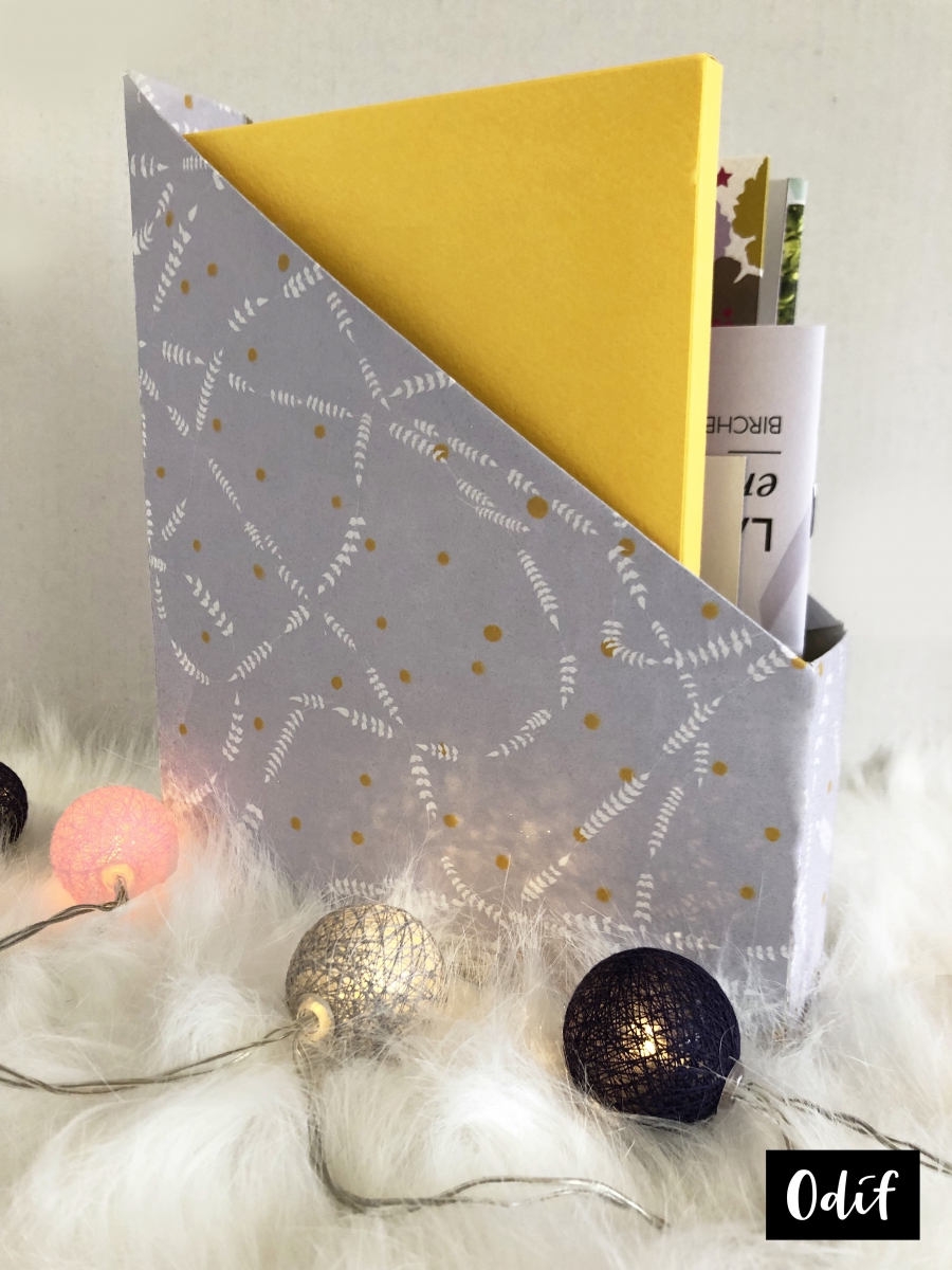 Photo : DIY - Customized Folder Storage