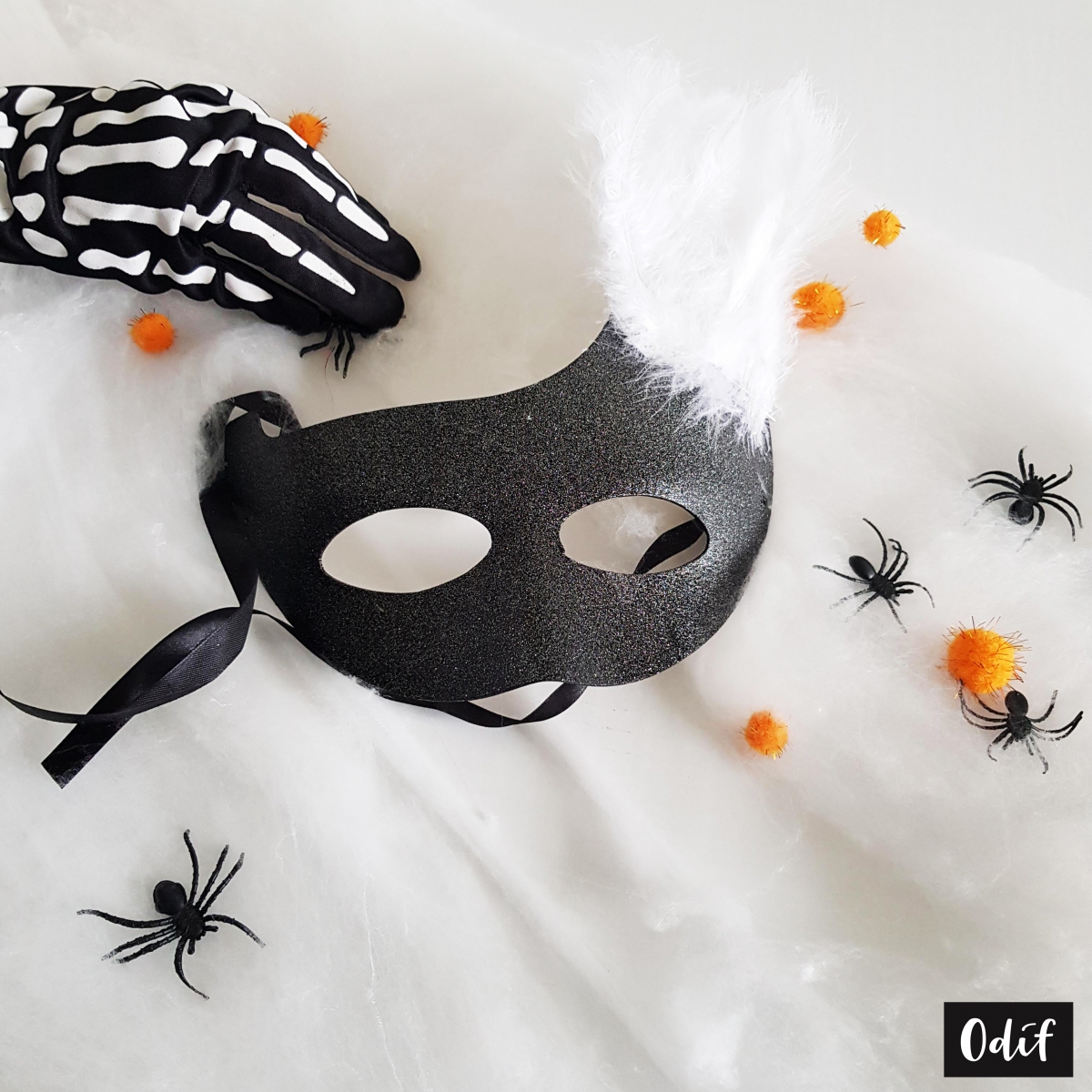 Photo : DIY - Glittery mask