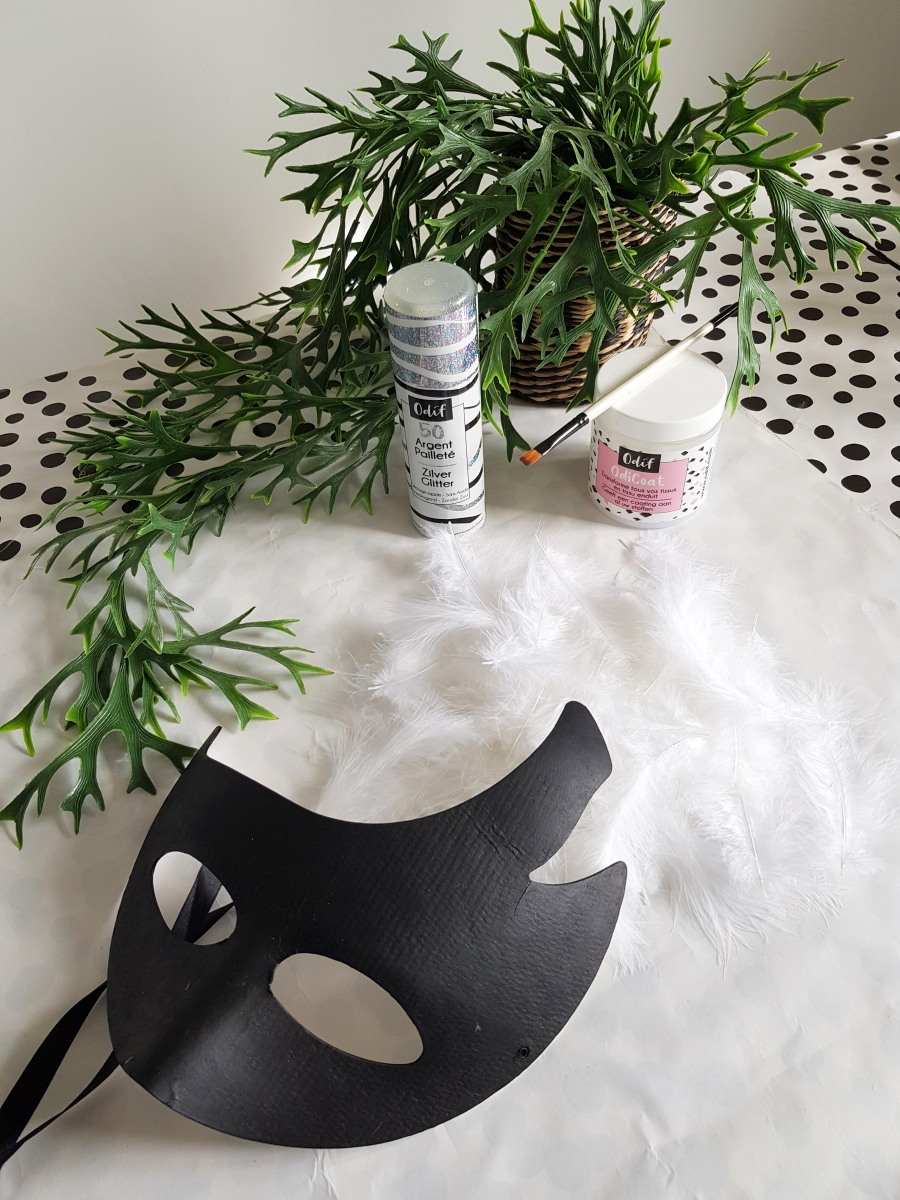 Material : DIY - Glittery mask